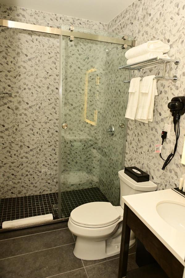纽约 Super 8 By Wyndham Bronx Near Botanical Garden酒店 外观 照片