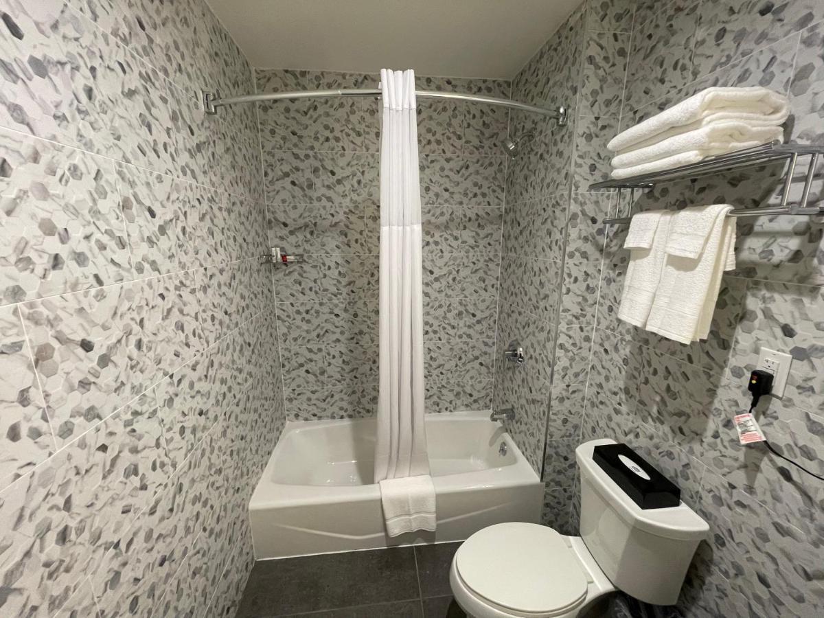 纽约 Super 8 By Wyndham Bronx Near Botanical Garden酒店 外观 照片