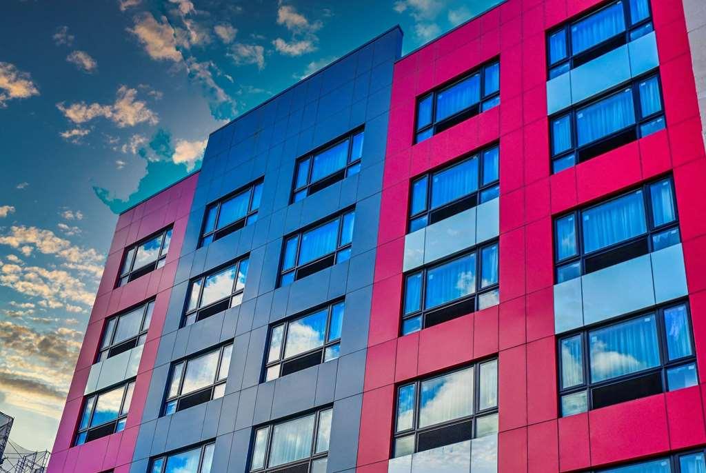 纽约 Super 8 By Wyndham Bronx Near Botanical Garden酒店 外观 照片
